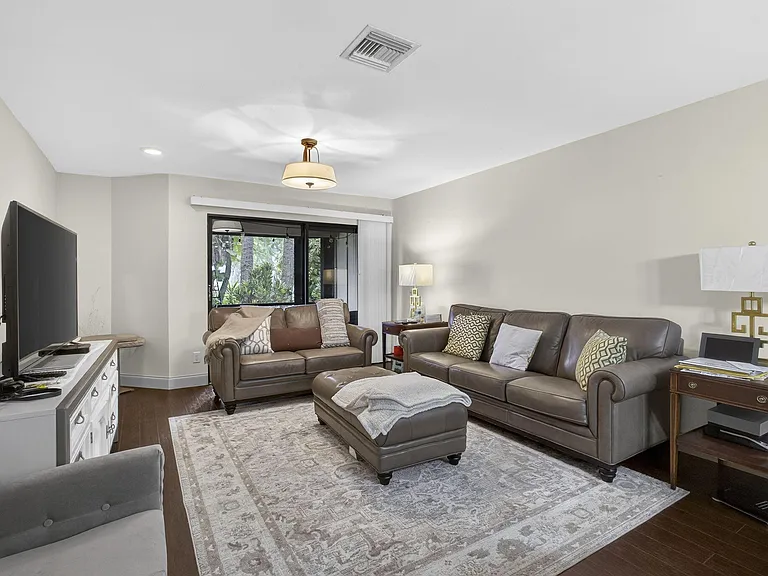500 Crosswinds Dr #C1 — Photo 2
