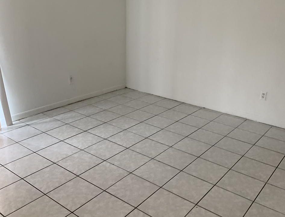 1st image of 11926 Alafaya Woods Ct