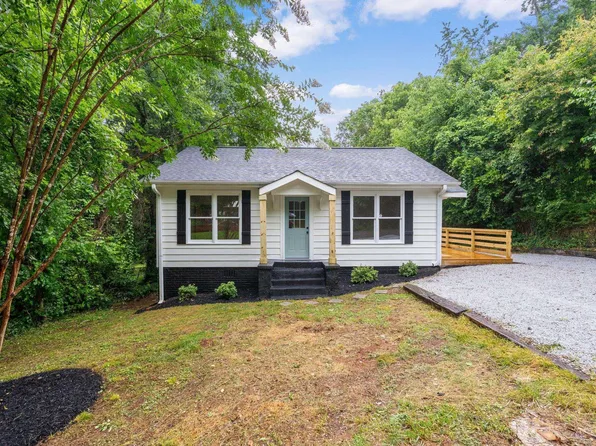 102 Aladdin St, Greenville, SC 29609