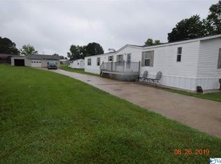 21101 Bean Rd W, Athens, AL 35614