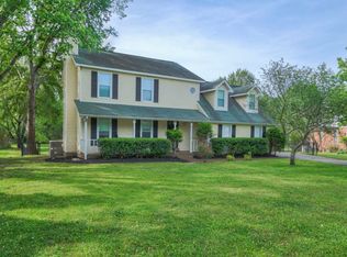 2206 Racquet Club Dr, Murfreesboro, TN 37128