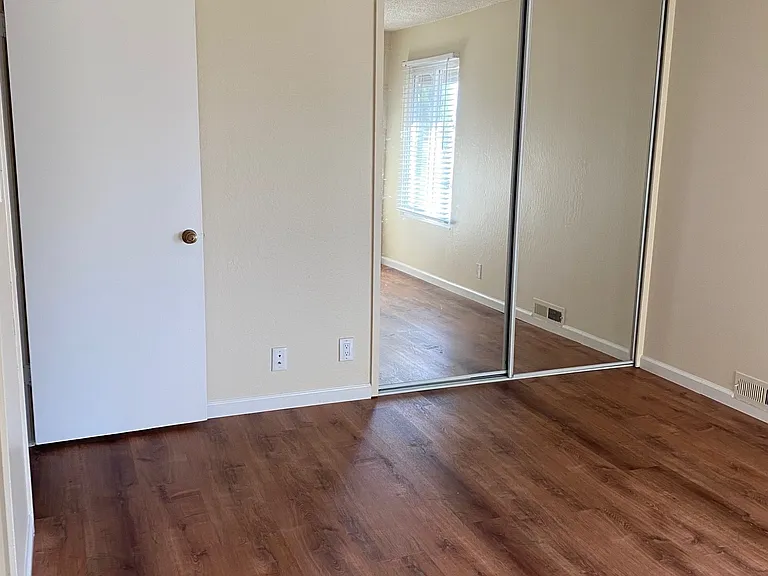 2091 Olivera Rd — Photo 12
