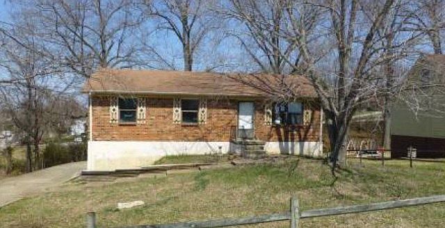 1st image of 725 Ranch Hill Dr