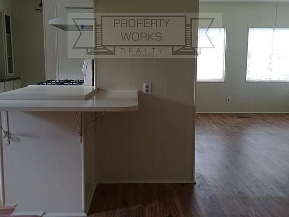 3rd image of 3608 Olive St