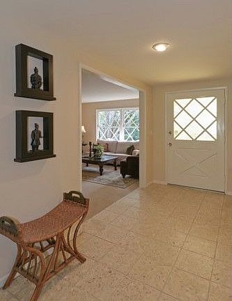 3rd image of 2512 Louise Ave