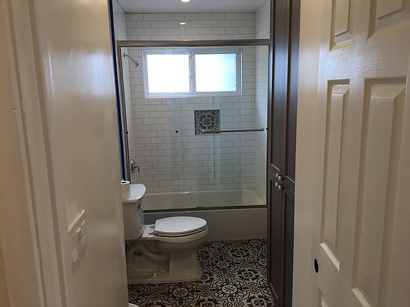 2nd image of 336 Plateau Ave