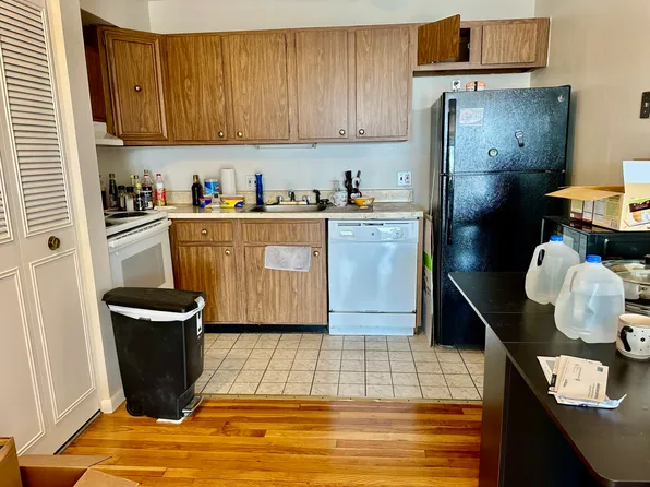 95 Sutherland Rd, Brighton, MA