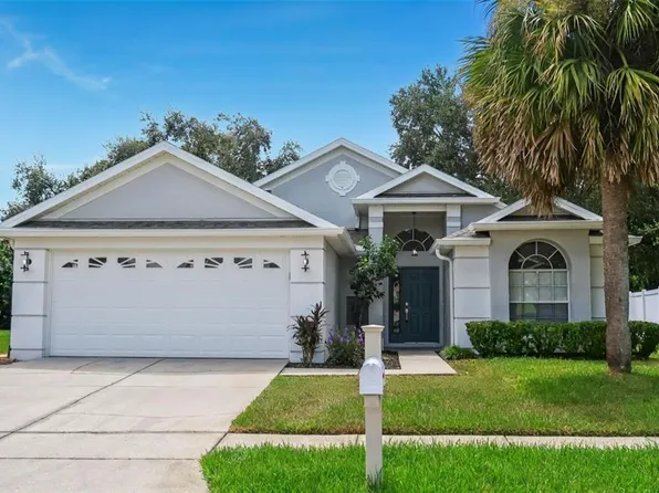 28516 Tall Grass Dr, Zephyrhills, FL 33543