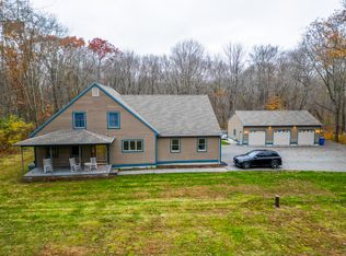 15 Forsyth Rd, Oakdale, CT 06370