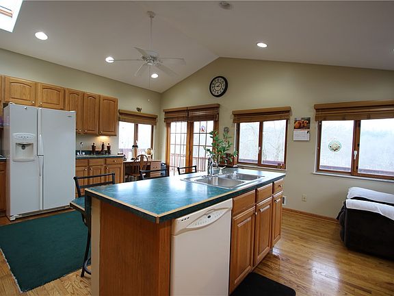 3rd image of 538 Brushglen Ln