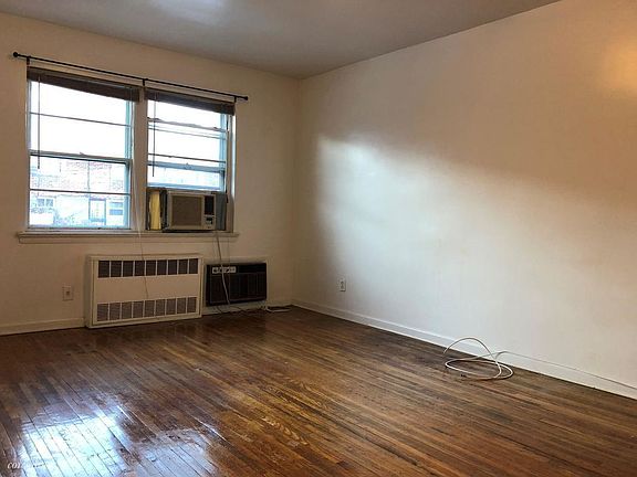 4th image of 3114 71st St #1