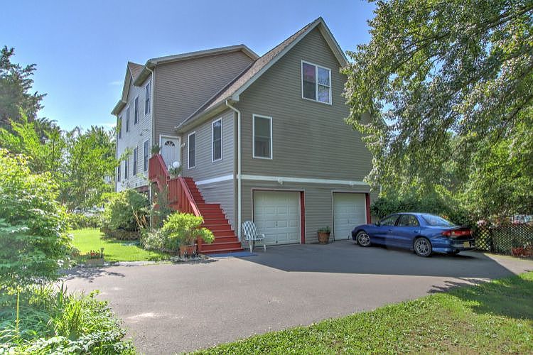 1st image of 78 Clearwater Dr