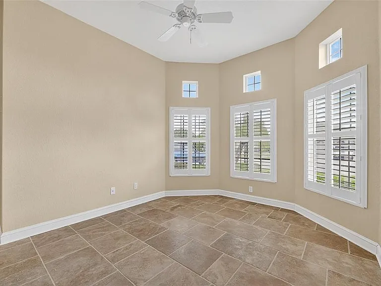 1039 Emerald Dunes Dr — Photo 43