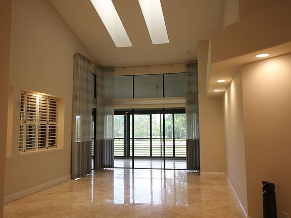5th image of 17613 Ashbourne Way #B