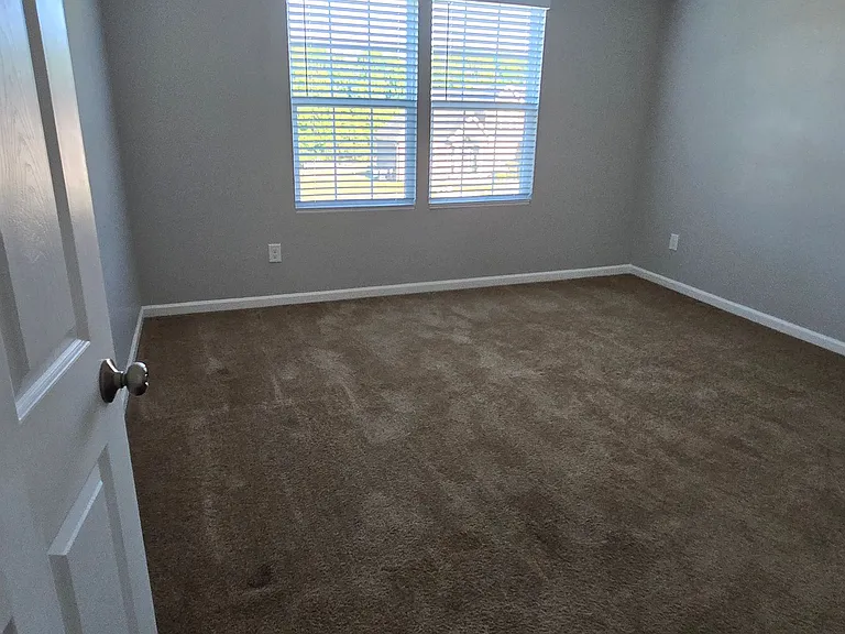 1151 Bentley Ct — Photo 27