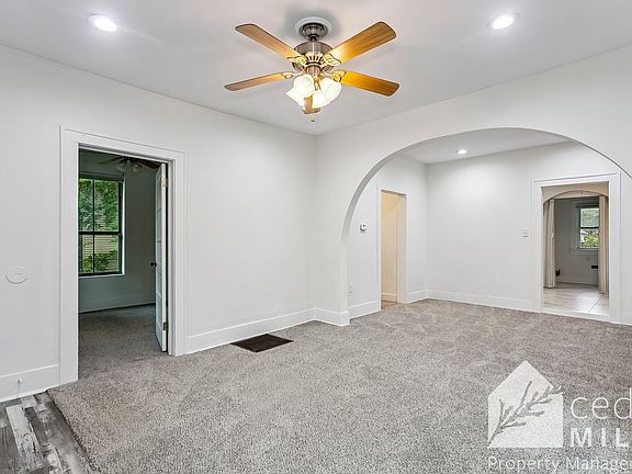3rd image of 1641 S Ellis Ave