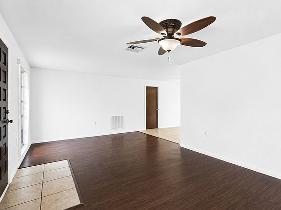5th image of 3022 Salisbury Dr