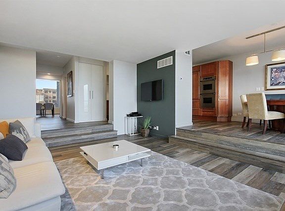 4th image of 3200 N Lake Shore Dr APT 507
