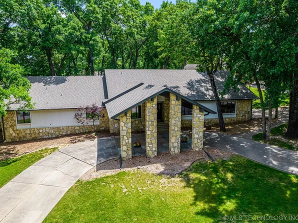 6816 E 105th St, Tulsa, OK 74133