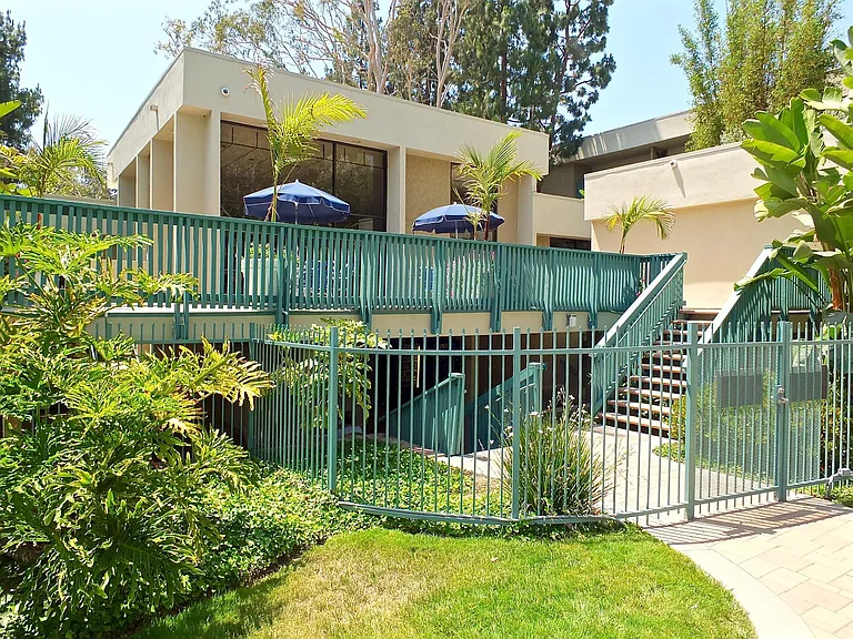 412 N Bellflower Blvd #208 — Photo 14