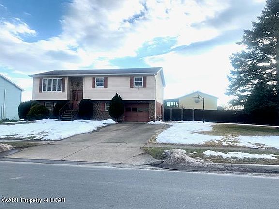 3rd image of 323 Greenwave Blvd