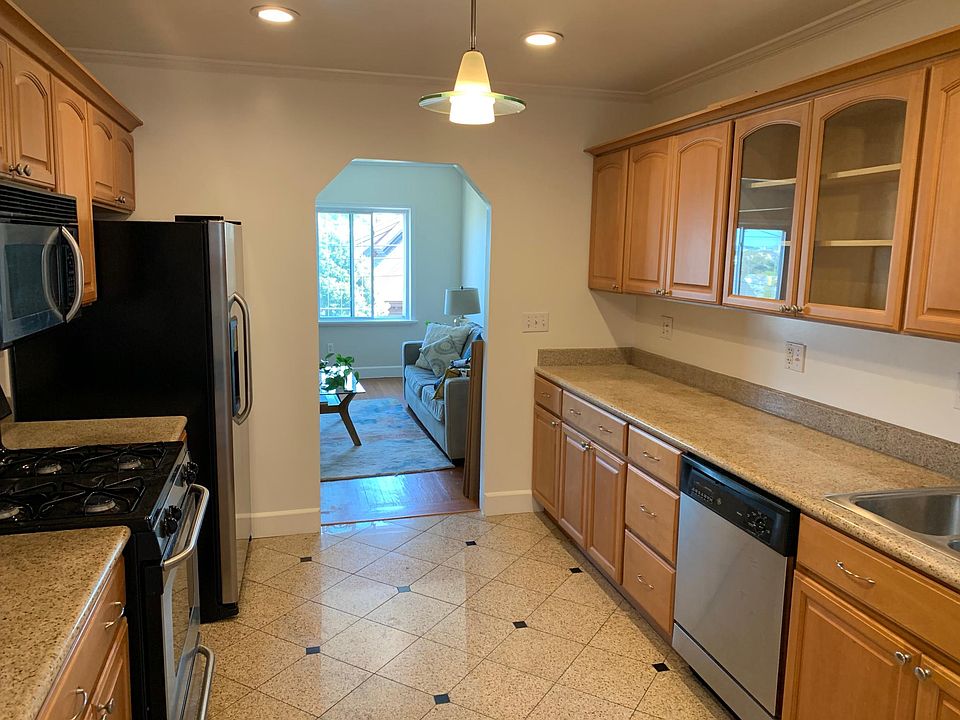 1st image of 10 Fountain St