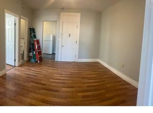 936 E 224th St #2D, Bronx, NY 10466