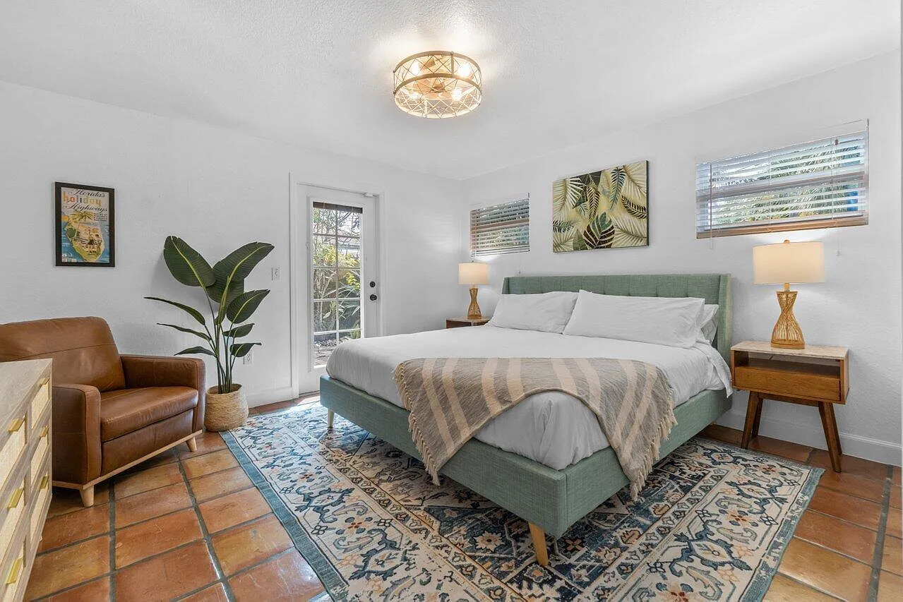 2 bed, 2.0 bath, 1135 sqft, $14,000 — Photo 3