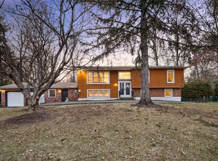 7 Kelly Ct, Airmont, NY 10952