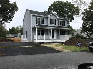 290 Spencer St, Fall River, MA 02721