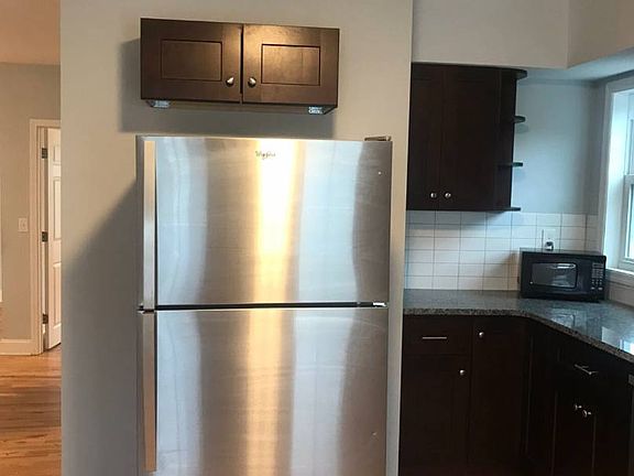4th image of 5 S Pine Ave APT 3