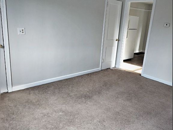 3rd image of 235 E Xenia Dr #10677314