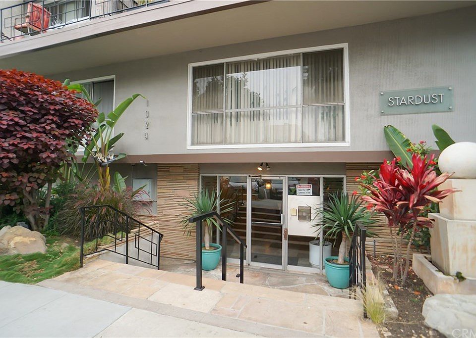 1st image of 1329 E 1st St APT 26