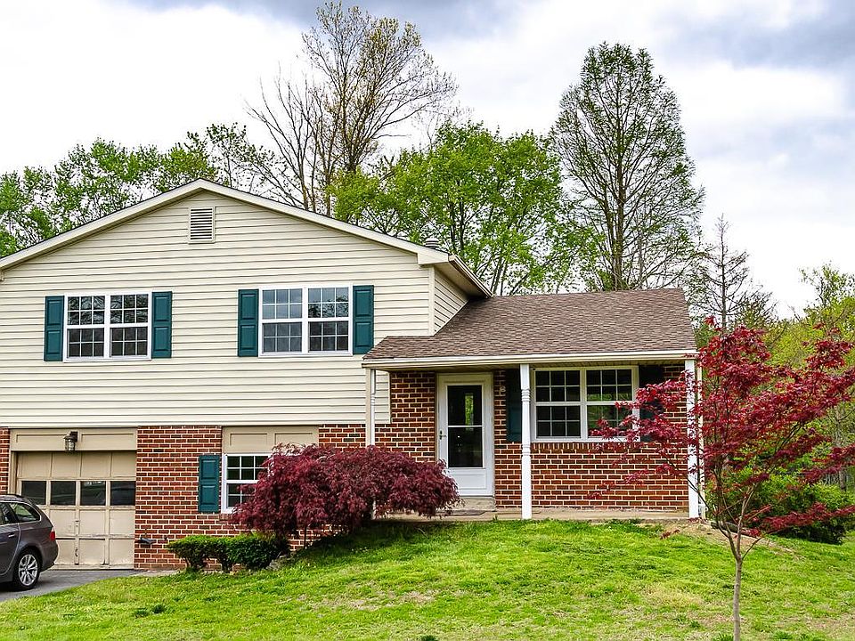 1st image of 531 Hemingway Dr