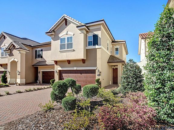 5036 Paradise Pond Ln