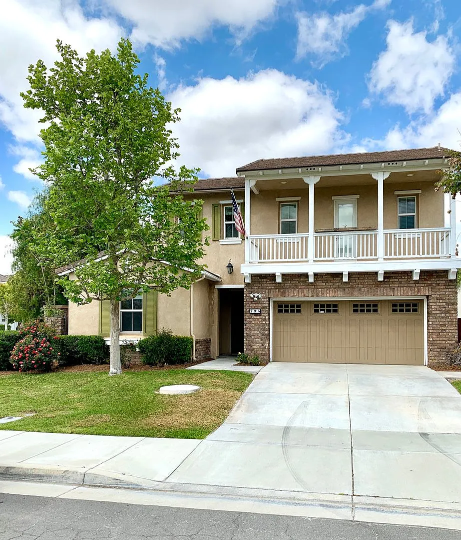 Spacious newer home in prime Temecula neighborhood — Photo 1