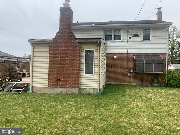 2nd image of 2413 E Parris Dr