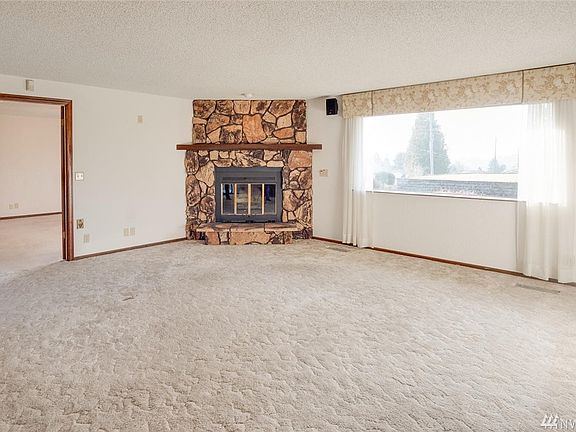 5th image of 302 17th Avenue Ct