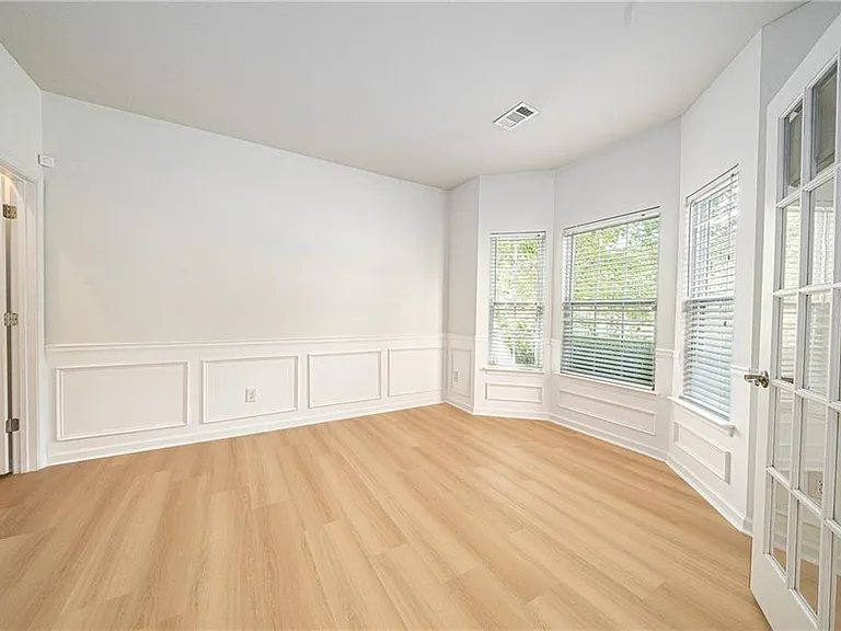 715 Moonlight Way — Photo 5