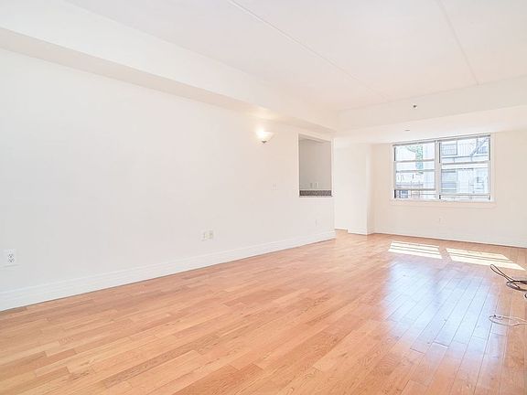 5th image of 200 Schermerhorn St APT 505
