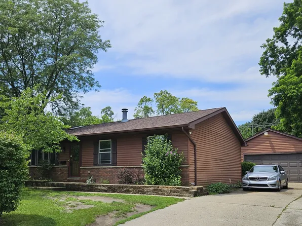 3118 Elisha Ave, Zion, IL 60099