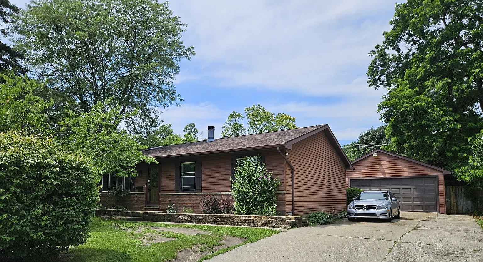 3118 Elisha Ave photo 1