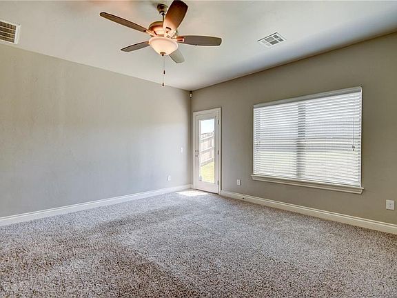 4th image of 17620 Hampton Park Dr