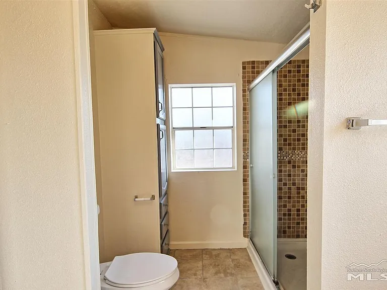 219 Ambee Way — Photo 6