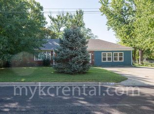 4015 W 47th Ter, Roeland Park, KS 66205