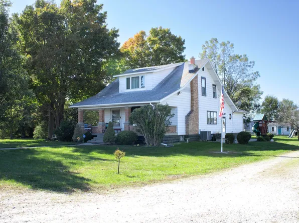 892 S 125 E, Winchester, IN 47394