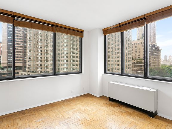 4th image of 62 W 62nd St APT 12D