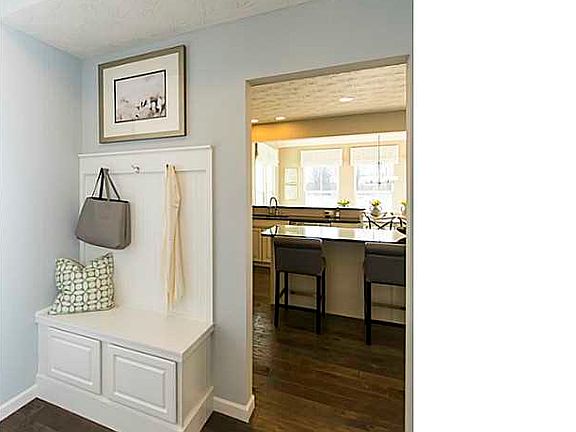 4th image of 6022 Amber Dr
