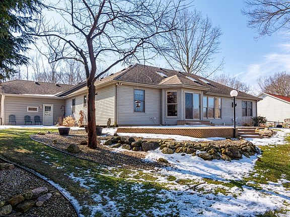 2nd image of 1551 Echo Valley Dr
