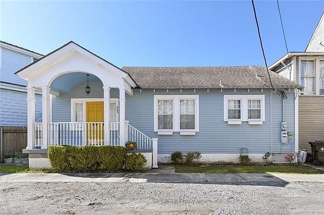 1st image of 863 Olga St